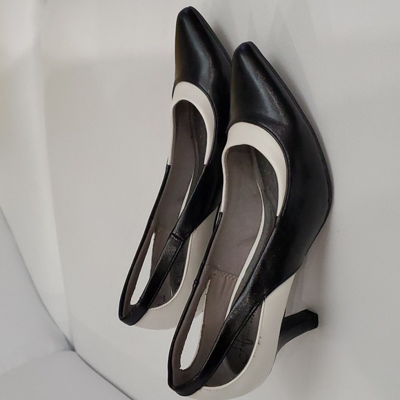 Life Stride Black and White high- heels Size 6 1/2 M - Picture 3 of 8